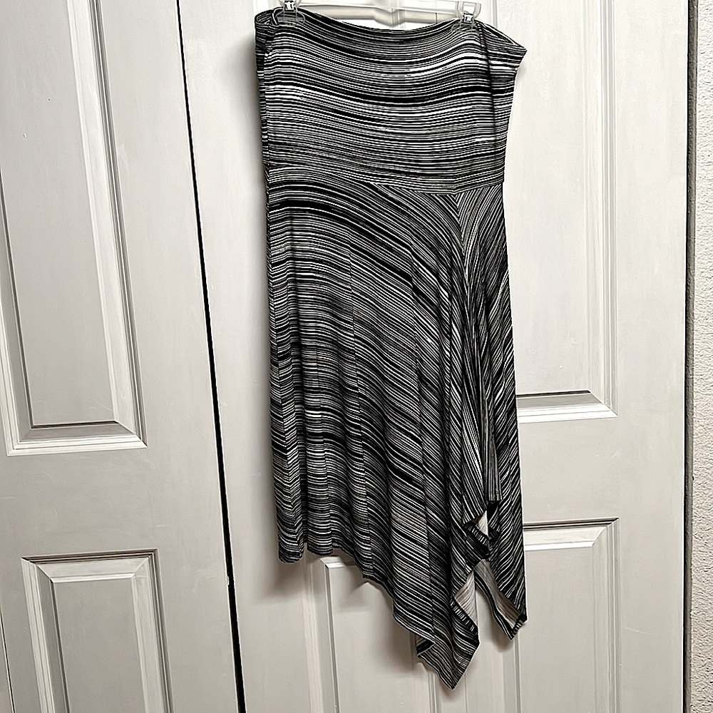 Ann Taylor Black White Horizon Stripe Asymmetric Tube Sun Dress Size L